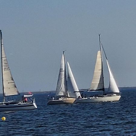 Le Vent Dans Les Voiles - Appartement Classe 4 Etoiles Mèze Exterior foto